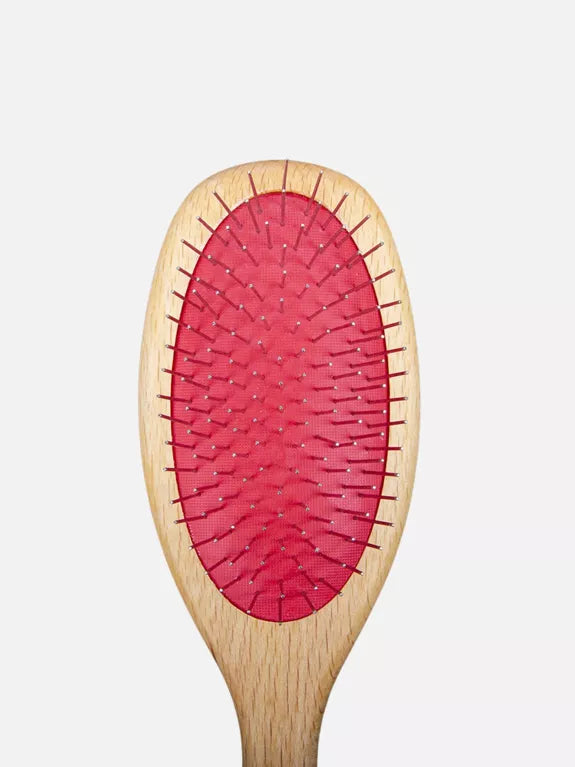 Dubbelsidig hundborste i bokträ – för kort och lång päls